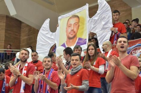 Dezamăgire pentru fanii orădeni: Elevii lui Achim au pierdut acasă cu CSU Sibiu (FOTO)