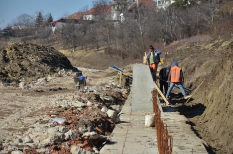 Drumul expres: Selina face lucrări de consolidare şi se pregăteşte de turnarea primului pasaj suprateran (FOTO)