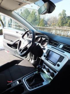 Noul Passat, şi mai avansat! D&C Oradea îi invită pe şoferi la drive-test cu Noul Passat (FOTO)