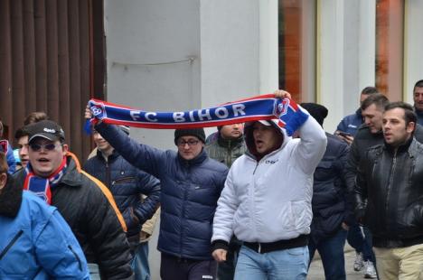 Marş pentru FC Bihor: Suporterii au cerut din nou salvarea clubului orădean de fotbal (FOTO/VIDEO)