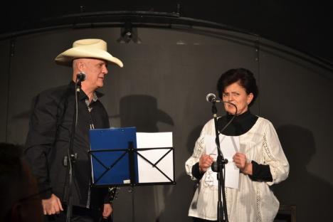 Un "cowboy" romantic: Controlorul de trafic Marian Filip a lansat un album cu piese country, "Lampa lui Aladin" (FOTO)