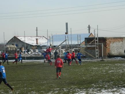 FC Bihor a obţinut a doua victorie clară în amicale: 3-0 cu Crişul Sântandrei (FOTO)
