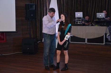 Prefectul Claudiu Pop a jurizat concursul de Miss şi Mister Nautilus (FOTO)