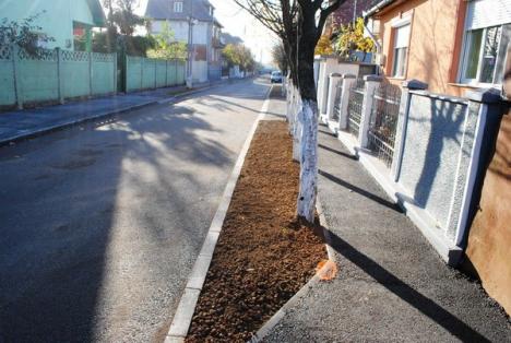 Opt străzi din Tokai care n-au văzut niciodată asfaltul sunt acum modernizate (FOTO)
