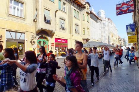 Videoclipul Toamnei Orădene, filmat pe Corso (FOTO/VIDEO)