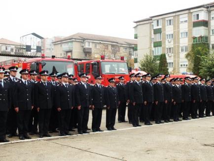 Răsplată pentru eroi: Salvatorii care au scos de sub pământ muncitorii Keviep, avansaţi în grad (FOTO/VIDEO)