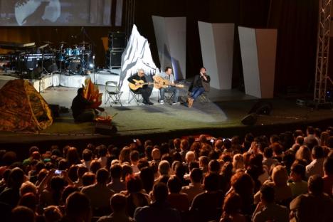 Horia Brenciu, show maraton cu HB Orchestra şi concurenţii de la Vocea României (FOTO)