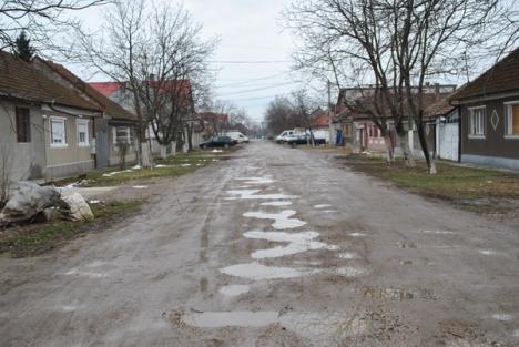 Patru străzi din Ioşia care nu au fost modernizate niciodată au intrat în şantier (FOTO)
