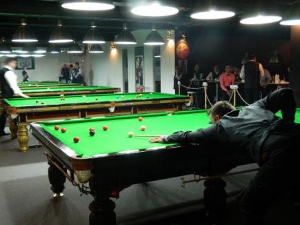 Întreceri spectaculoase la cea de-a doua ediţie a concursului internaţional Oradea Snooker Open (FOTO)
