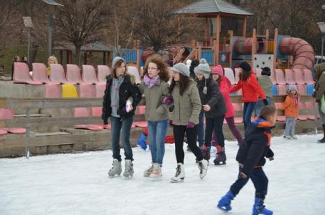 Pe schiuri şi patine: Unde te poţi bucura de sporturile de iarnă (FOTO)