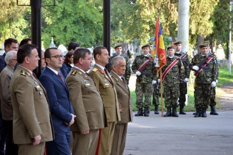 Glorie eroilor! Depunere de coroane la Cimitirul Municipal, la comemorarea a 70 de ani de la eliberarea ultimei palme de pământ românesc (FOTO)