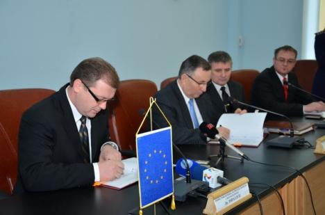 Şefii Poliţiei Române şi Poliţiei Ungare au semnat un acord de cooperare pentru controale comune în trafic