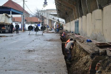 Se "trage" breteaua! Strada Traian Lalescu, închisă pentru săpăturile la reţeaua de legătură între magistralele de termoficare I şi III (FOTO)