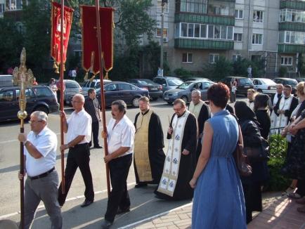 Preotul Ioan Ciordaş va fi înmormântat miercuri, la biserica nouă din Nufărul (FOTO)