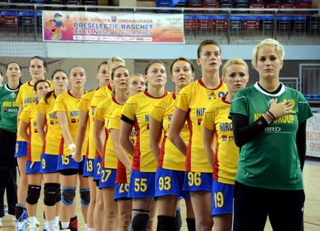 Naţionala de handbal feminin a dispus de Olanda la Oradea, cu scorul de 36-29 (FOTO)