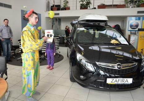 Noile modele Opel, testate de orădeni la Ziua Porţilor Deschise (FOTO)