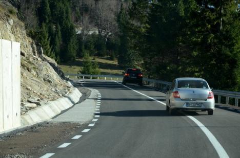 Drum nou şi bun până la Padiş. Poate fi parcurs şi cu Maybach-ul (FOTO)