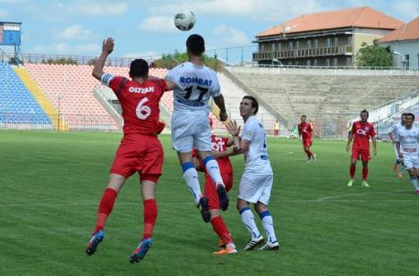 Surpriză: FC Bihor a învins lidera Gloria Bistriţa cu 2-0 (FOTO)