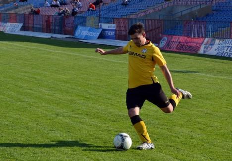 CS Oşorhei a învins liderul printr-un gol reuşit de Todea (FOTO)