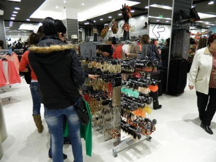 Start la cumpărături: S-a deschis primul magazin New Look din Oradea (FOTO)