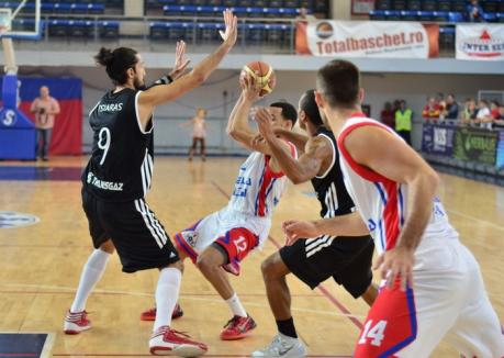 CSM Oradea a câştigat cu greu meciul de acasă împotriva lui Gaz Metan Mediaş (FOTO)