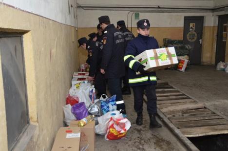 Aproape 20 de tone de alimente au plecat din Oradea către sinistraţii din Ialomiţa (FOTO)