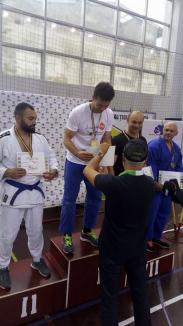 17 medalii în 9 ani: Pompierul bihorean Adrian Bogoşel este, din nou, campion naţional la Unifight (FOTO)