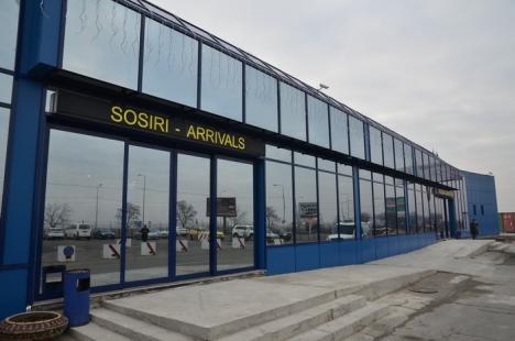 Reluarea curselor Tarom pe Aeroportul din Oradea, amânată până luna viitoare