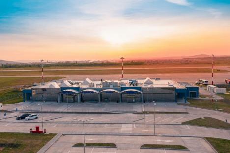 Bolojan și Birta vor terminal Cargo la Aeroportul din Oradea, pentru a deservi companiile locale care transportă mărfuri pe cale aeriană (FOTO)