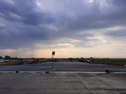 GALERIE FOTO: Zborurile de pe Aeroportul din Oradea se reiau duminică seară, conform programării