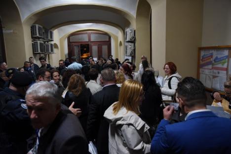 Primele rezultate în Bihor: Iohannis are 36,2%, Dăncilă 18,18%, iar Barna abia 10,77%. În plan naţional, Dăncilă creşte, Barna scade (FOTO / VIDEO)