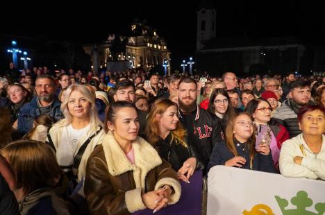 Sandra, vedeta anilor '80, a concertat în Piața Unirii, în ultima seară de Oradea FestiFall (FOTO/VIDEO)