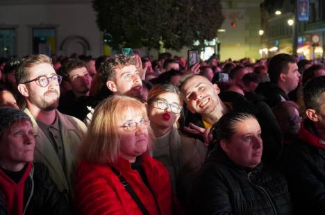 Sandra, vedeta anilor '80, a concertat în Piața Unirii, în ultima seară de Oradea FestiFall (FOTO/VIDEO)