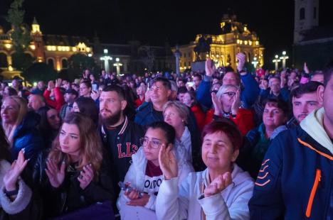 Sandra, vedeta anilor '80, a concertat în Piața Unirii, în ultima seară de Oradea FestiFall (FOTO/VIDEO)