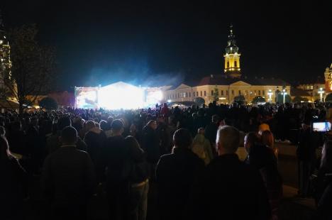 Sandra, vedeta anilor '80, a concertat în Piața Unirii, în ultima seară de Oradea FestiFall (FOTO/VIDEO)