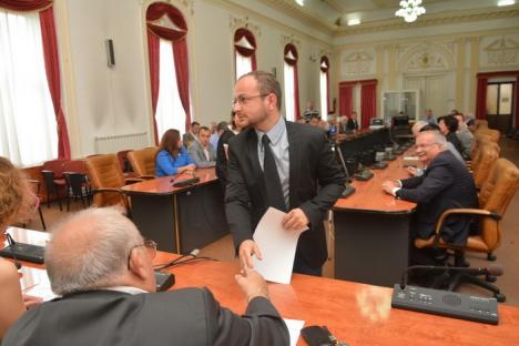 Aleşii bihorenilor în viitorul „parlament” judeţean s-au întâlnit pentru prima oară unii cu alţii (FOTO)
