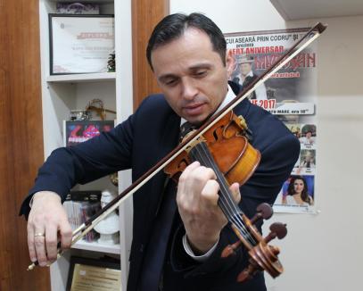 Violonistul și dirijorul Liviu Buțiu, noul manager al Centrului de Cultură al județului Bihor