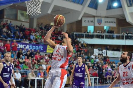 După un meci de mare luptă, CSM U Oradea a învins BCM U Piteşti cu 104-97 (FOTO)