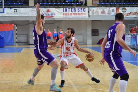 După un meci de mare luptă, CSM U Oradea a învins BCM U Piteşti cu 104-97 (FOTO)