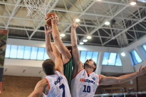 Baschetbaliştii de la CSM CSU Oradea au ratat la un singur punct calificarea în turul doi preliminar al FIBA Europe Cup (FOTO)