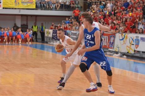 Victorie! CSM Oradea a câştigat primul meci al finalei cu BC Mureş (FOTO / VIDEO)