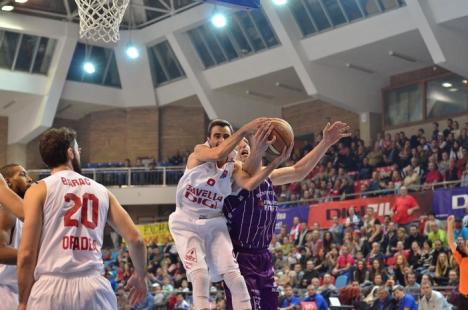 După un final dramatic, CSM CSU Oradea s-a impus, cu 62-60, în faţa argeşenilor de la BCM U Piteşti (FOTO)