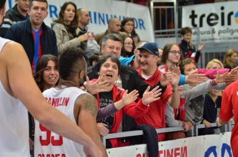 După un final dramatic, CSM CSU Oradea s-a impus, cu 62-60, în faţa argeşenilor de la BCM U Piteşti (FOTO)