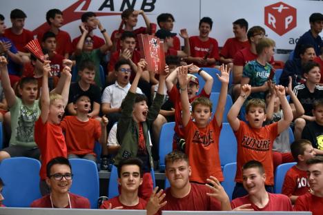 Debut cu stângul în semifinala Ligii Naţionale. CSM CSU Oradea a pierdut, acasă, meciul cu CSO Voluntari (FOTO/VIDEO)