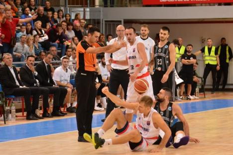 CSM CSU Oradea a pierdut din nou pe teren propriu meciul din Supercupa României, cu U BT Cluj (FOTO)