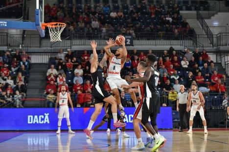 CSM CSU Oradea nu le-a dat nicio şansă celor de la Parnu Sadam şi a obţinut a cincea victorie în Grupa E a FIBA Europe Cup (FOTO)