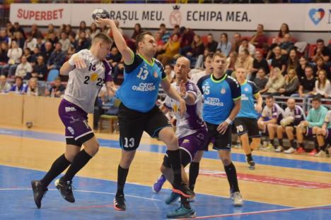 Handbal: CSM Oradea a pierdut şi cu SCM Politehnica Timişoara şi rămâne fără vreun punct în Liga Zimbrilor (FOTO)