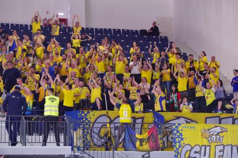 Drumul spre finală: Victorie categorică a baschetbaliștilor de la CSM Oradea, în primul meci al semifinalei cu CSU Sibiu (FOTO)