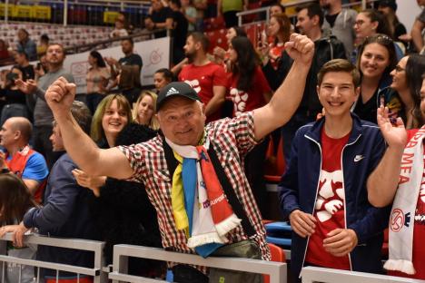 Bucurie şi aplauze în Arena Antonio Alexe. CSM CSU Oradea s-a calificat în semifinalele Ligii Naţionale! (FOTO/VIDEO)