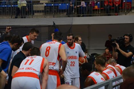 Baschetbaliştii de la CSM CSU Oradea au pierdut duelul din Liga Campionilor cu Umana Reyer Venezia, cu scorul de 69-73 (FOTO)